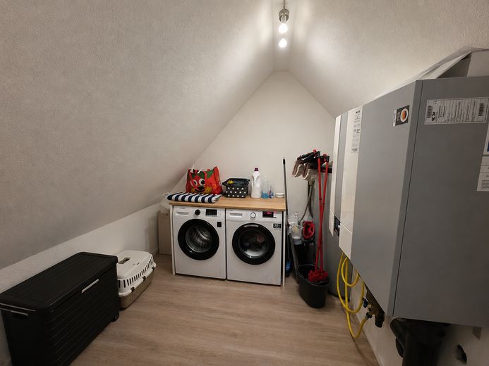 Neuwertige Moderne Energetische DHH Nähe Klinikum – Foto 25
