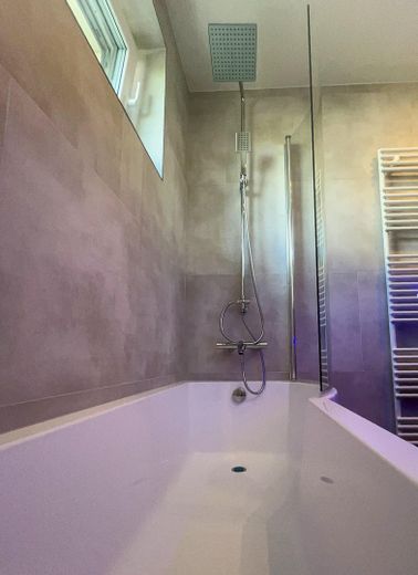 Duschbadewanne