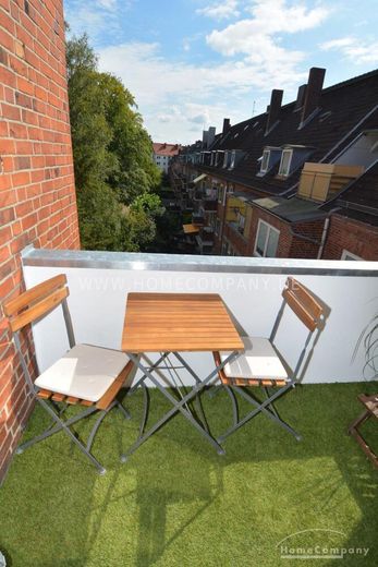 Kiel, Blücherplatz’ta çok güzel döşenmiş şehir dairesi – 1bbb047cdafecde5e6d43d0604a2e354185523ce.jpg