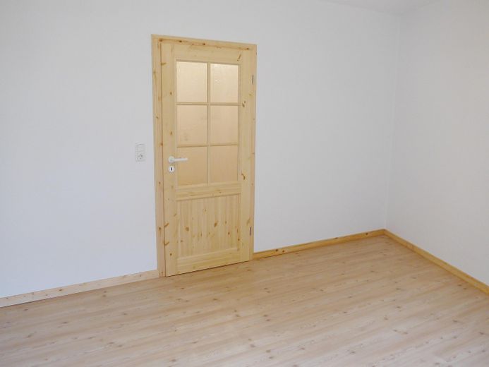 Mieszkanie 2-pokojowe na parterze – Schlafzimmer