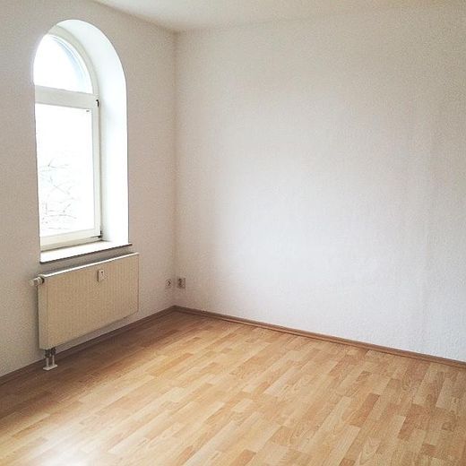helle, sehr angenehm geschnittene 3 Zimmer WE im 3. OG - Top-Zustand – Wohnzimmer