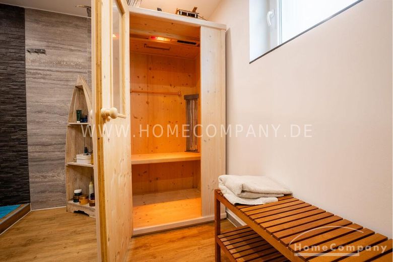 Außergewöhnlicher Designer-Bungalow mit Indoor-Pool, Heimkino  &  Smart-Home in ruhiger Naturlage – 3396bdb488a8dece994a5a9dea05fd7e2711b3c0.jpg