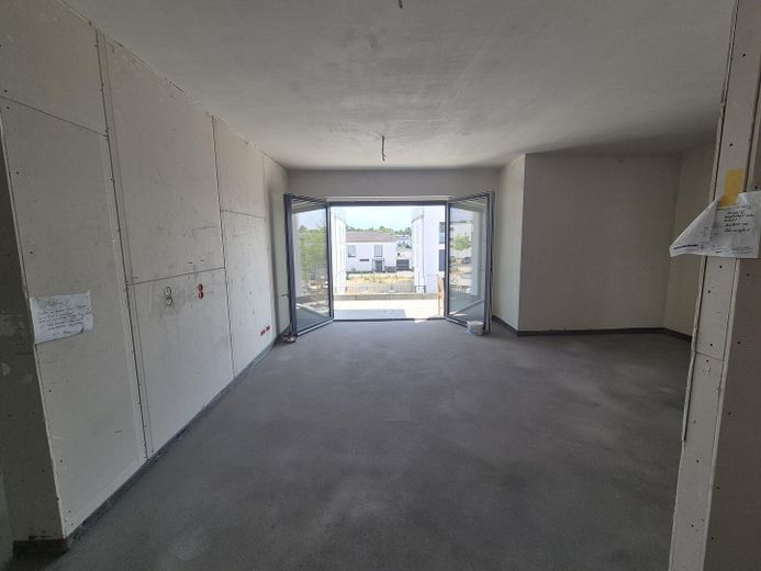 Wohnung im Bau, stadtnah im Hafenquartier Graf Bismark mit Balkon am Yachthafen/Kanal für 2 Personen – Wohn-Essbereich Whg. 28