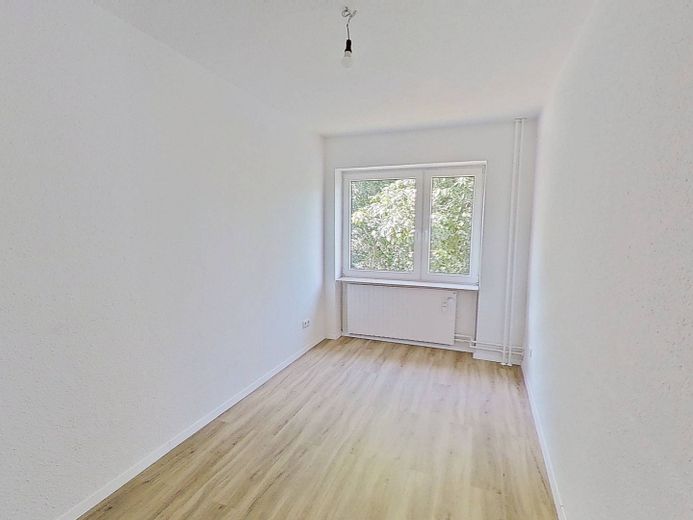 Moderne 3-Zi.-Whg. mit BALKON und EBK in fußläufiger Nähe zum Eiderufer – Ansicht I: Schlafzimmer II