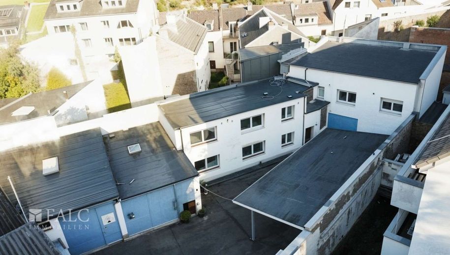Attraktive Kapitalanlage mit Entwicklungspotenzial in Köln-Ehrenfeld – Gewerbehalle und Mehrfamilienhaus