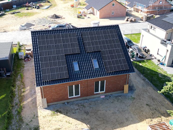 A+ Neubau-DHH bei Stade - PV, Speicher, Wärmepumpe, 5% AfA möglich – Foto 2