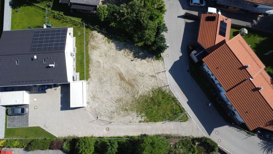 Planen Sie jetzt Ihr neues Nest in den Bergen mit guter München Anbindung – Baugrundstücksansicht