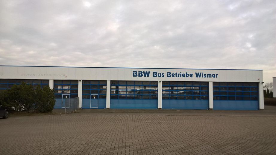 Gewerbehalle 2 (Vorderseite)