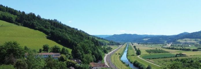 Traumhafte Aussichtslage trifft auf großzügiges Wohnen