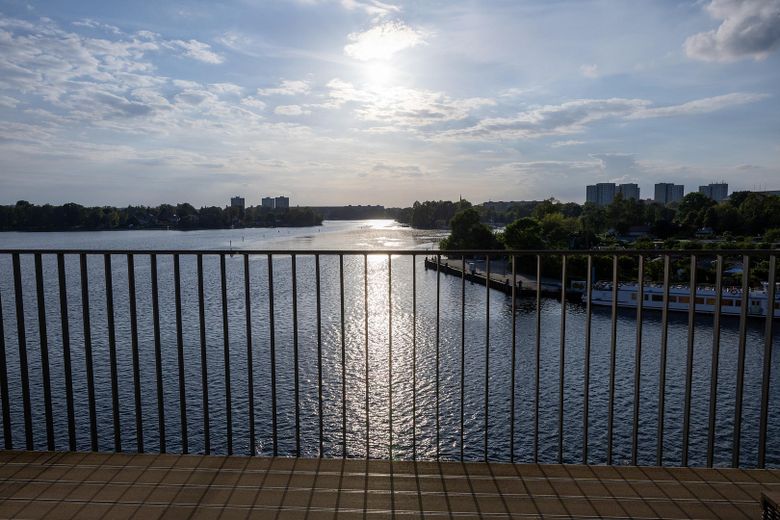 ¡Ubicación, ubicación, ubicación! ¡Apartamento en la Speicherstadt junto al agua! – Ausblick