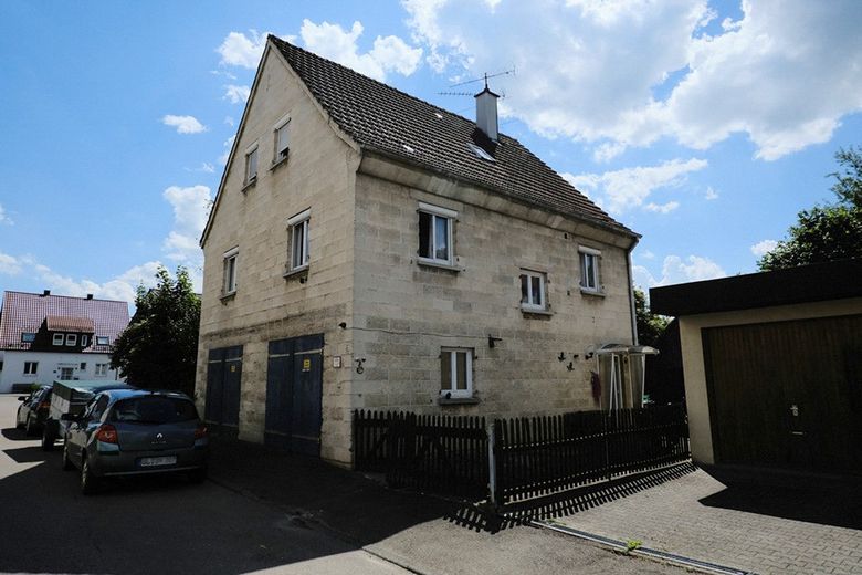 Großzügiges Einfamilienhaus mit viel Platz und Garten – Foto 3