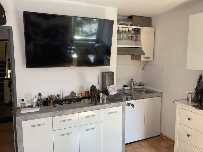 Prov.frei! 1-Zi Altstadt-Wohnung mit Dreisamblick an der Uni! – Beispiel möbliert