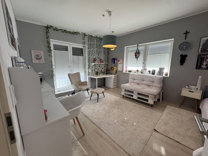 Schlafzimmer/Kind-1 OG