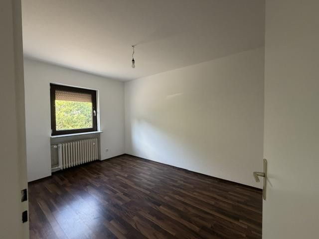 Appartamento EIG appena ristrutturato di 4 locali a Züntersbach– Ampio balcone, bagno accessibile e collegamenti ottimi – Schlafzimmer 2
