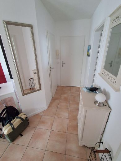 Wunderschöne 2-Zimmer-Wohnung in Top-Lage von Scharbeutz in unmittelbarer Strandnähe zu verkaufen – Flur