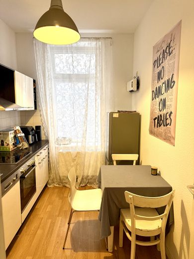 Nähe Frisenius Universität. Möblierte Wohnung ab sofort zu vermieten. – Foto 2