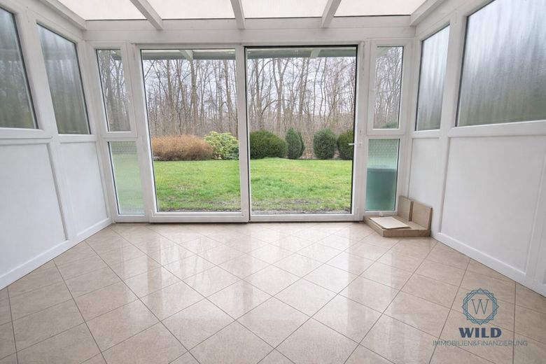 Charmante 3-Zimmer-Wohnung mit Balkon und Blick ins Grüne und Hobbyraum in Saarlouis – Wintergarten Hobbyraum