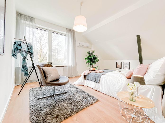 Bezugfertig renoviertes EFH am Niendorfer Marktplatz – Schlafzimmer OG