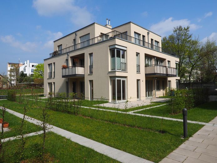 Ático en una amplia zona verde – Haus