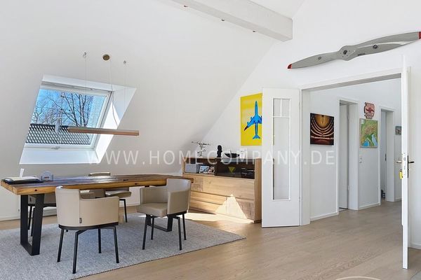 ***Teilmöblierte Wohnung mit Kamin, zwei Balkonen und Stellplatz