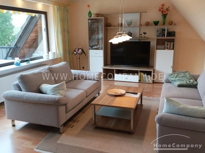 3 Zi.Whg., möbl., Balkon Richtung Süden, mit großer Wohndiele. – 4ba96c5ace2e00b85a0611581c82574bd6e2d0ce.jpg