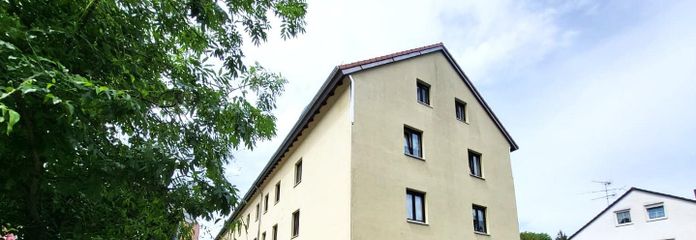 ऑग्सबर्ग-लेखहाउज़ेन में नवीनीकृत 2-कमरों की अपार्टमेंट – Hausseitenansicht-Nord