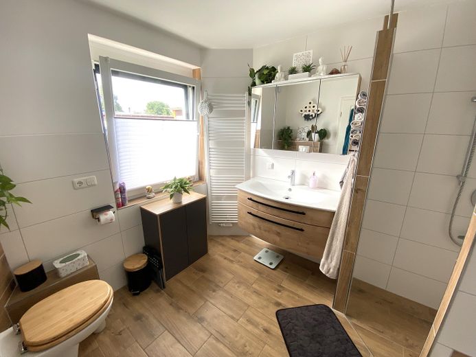 Modernisierte Doppelhaushälfte in Wismar zu verkaufen – Vollbad 2