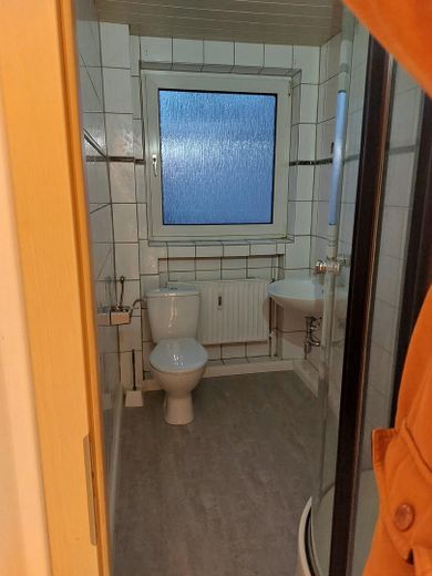 Renovierte 2-Zimmer Wohnung mit großem Garten – Foto 6