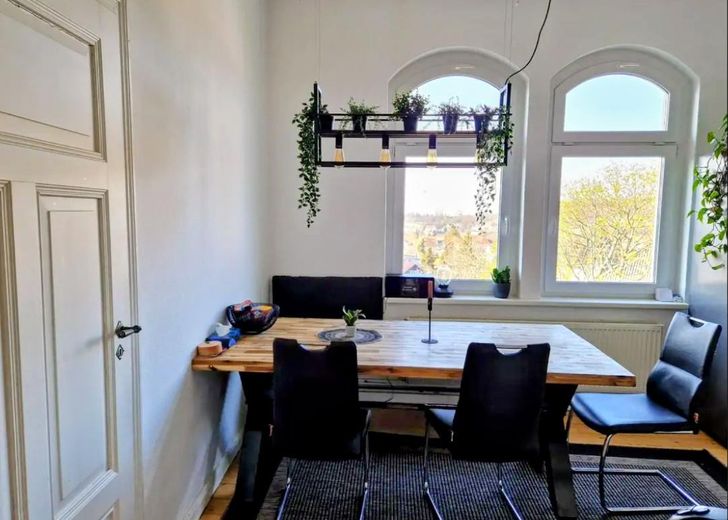 Wohnung mit Fernsicht – Küche Essbereich