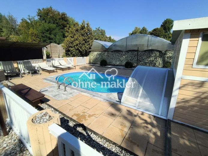 top Haus für zwei Familien, ruhige Lage, super Garten und Pool......Provisionsfrei – Foto 1