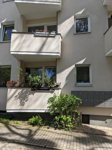 Bezpośrednio nad kanałem Landwehrkanal – jasne mieszkanie 1-pokojowe z balkonem, wolne od zaraz (bez prowizji) – Balkon