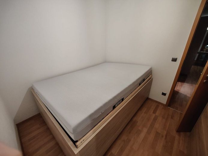 Wunderschöne 2-Zimmer-Wohnung in nördlicher Burgau – Bett zur Ablöse