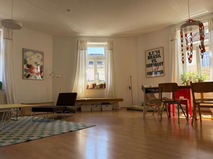 Weitläufige Kapitalanlage in Altlindenau: 4-Zimmer, EBK, 4,6% Rendite! – Foto 1