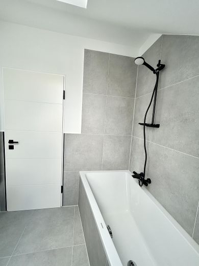 Erstklassig saniert: 3-Zimmer-Wohnung in Pattensen – Foto 10