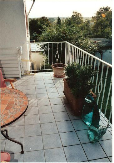 Wohnen im Grünen – Balkon