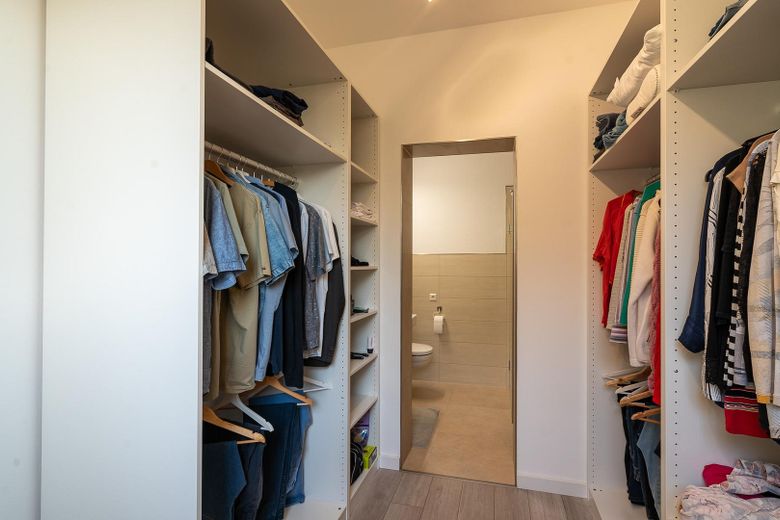 Haus mit viel Wohnraum – Foto 22
