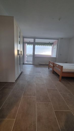 Zimmer mit Balkon