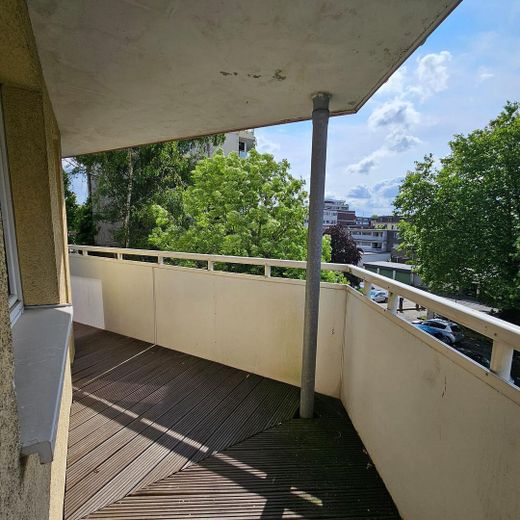 Wohnen mit Wohlfühlfaktor: Lichtdurchflutete 2-Zimmer-Oase mit großzügigem Balkon – Balkon