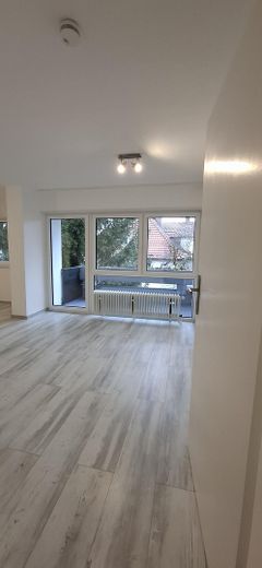 1-Zimmer-Wohnung mit Einbauküche und Balkon, Worms, ruhige Lage, Fahrstuhl – Foto 1