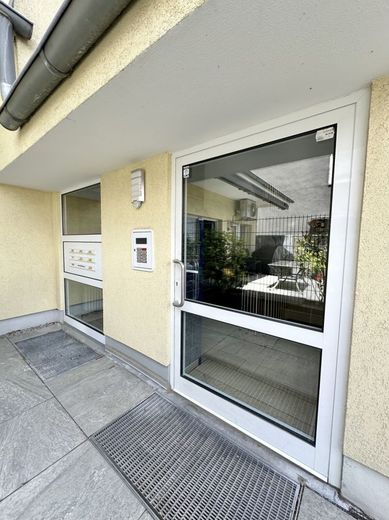 CITYHOUSE: Sehr schicke und neuwertige 2-Zimmerwohnung in Köln-Dellbrück! Bezugsfrei ab 01.09.2026! – Hauseingang