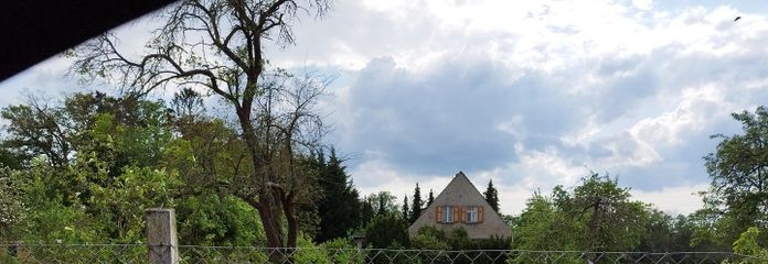 Siedlerhaus auf Baugrund am Ortsrand