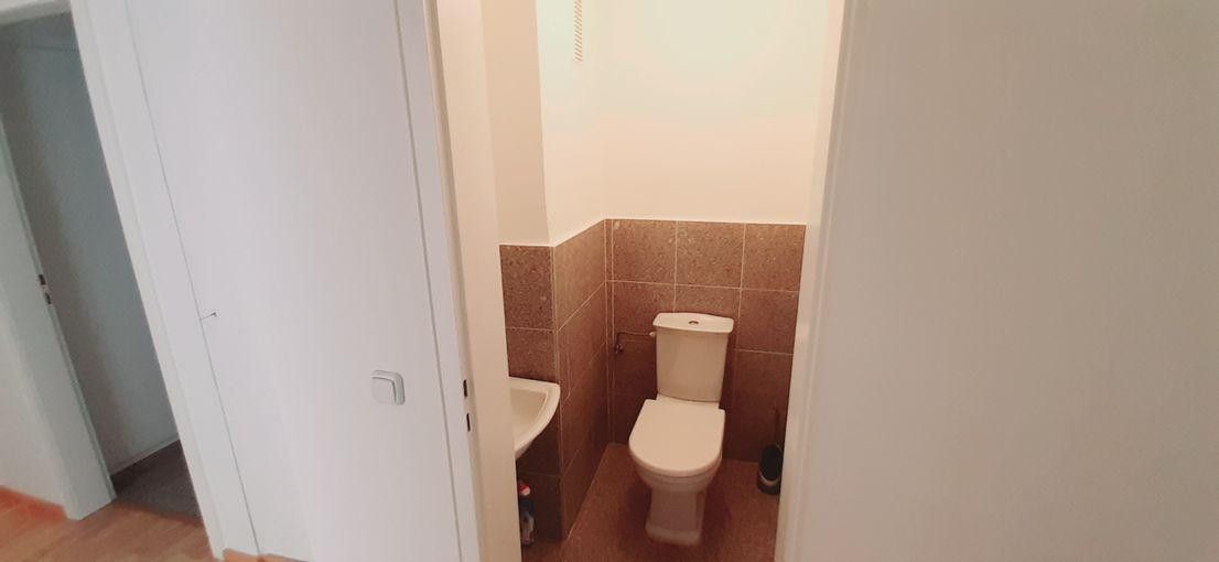 Separate Toilette