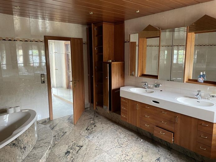 EFH auf grossen Grundstück renovierungsbedürftig plus Tinyhaus Variante und BG für MFH – Foto 40