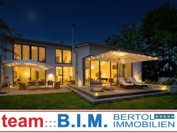 Mediterraner Touch. Architektur, die Raum spürbar macht. – Foto 1