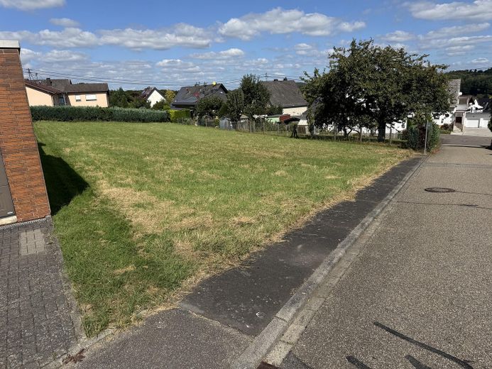 Erschlossenes Baugrundstück in ruhiger Lage mit sehr guter Verkehrsanbindung – Foto 10