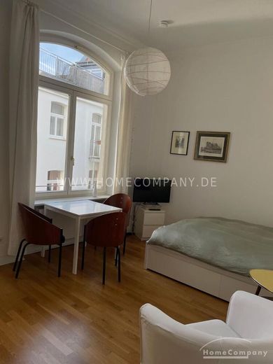 Charmantes Möbliertes Apartment in Köln-Altstadt! – a662e5e6c6df0605ac3b0190464eb851fbfaea63.jpg