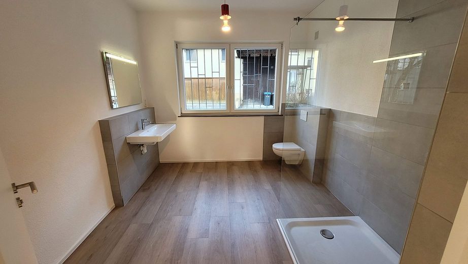 3-pokojowe mieszkanie na parterze w nowoczesnym stylu loft / EBK / piwnica / miejsce parkingowe – Foto 4