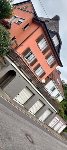 Einfamilienhaus in Saarbrücken-Jägersfreude! – Hausfront