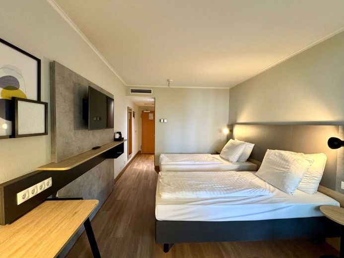 1-Zimmer-Hotelappartement mit attraktiver Rendite in Obersendling – Фотографія 1
