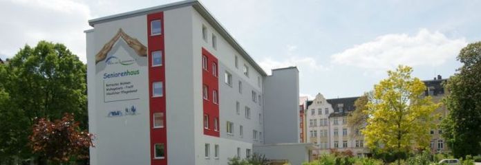1 Raum Wohnung für Senioren mit Einbauküche und Anschluss an die Begegnungsstätte im Haus